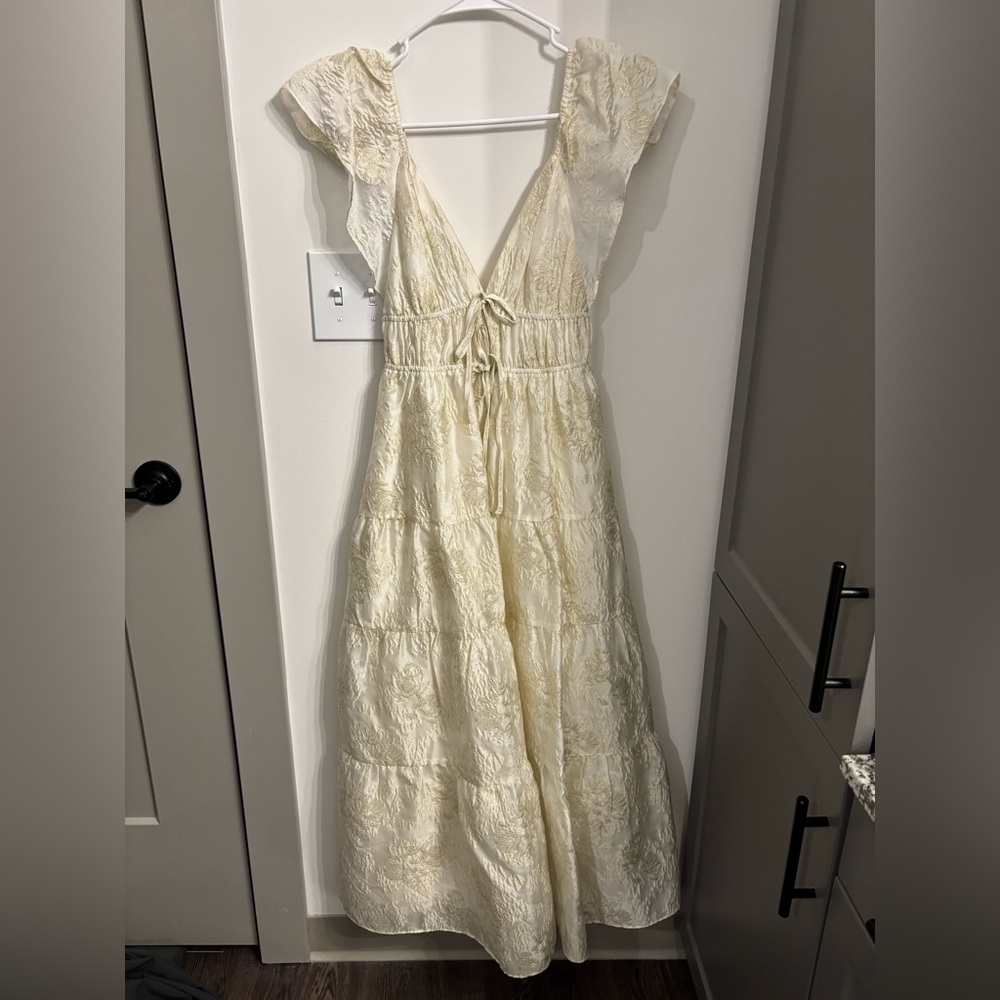 NWT Altar’d State Cream and Gold Athena Shimmer Maxi Dress, Size XXS